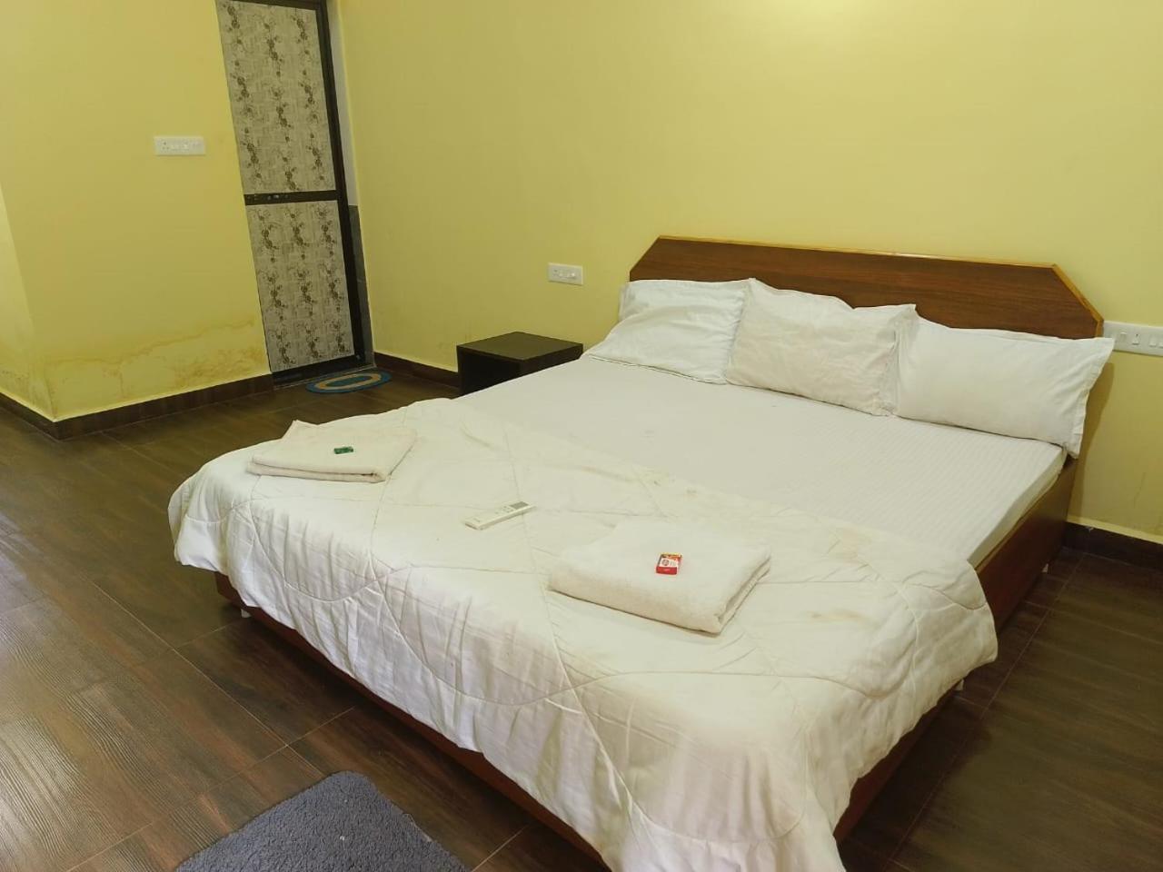 One Love Guest House Morjim Exteriér fotografie