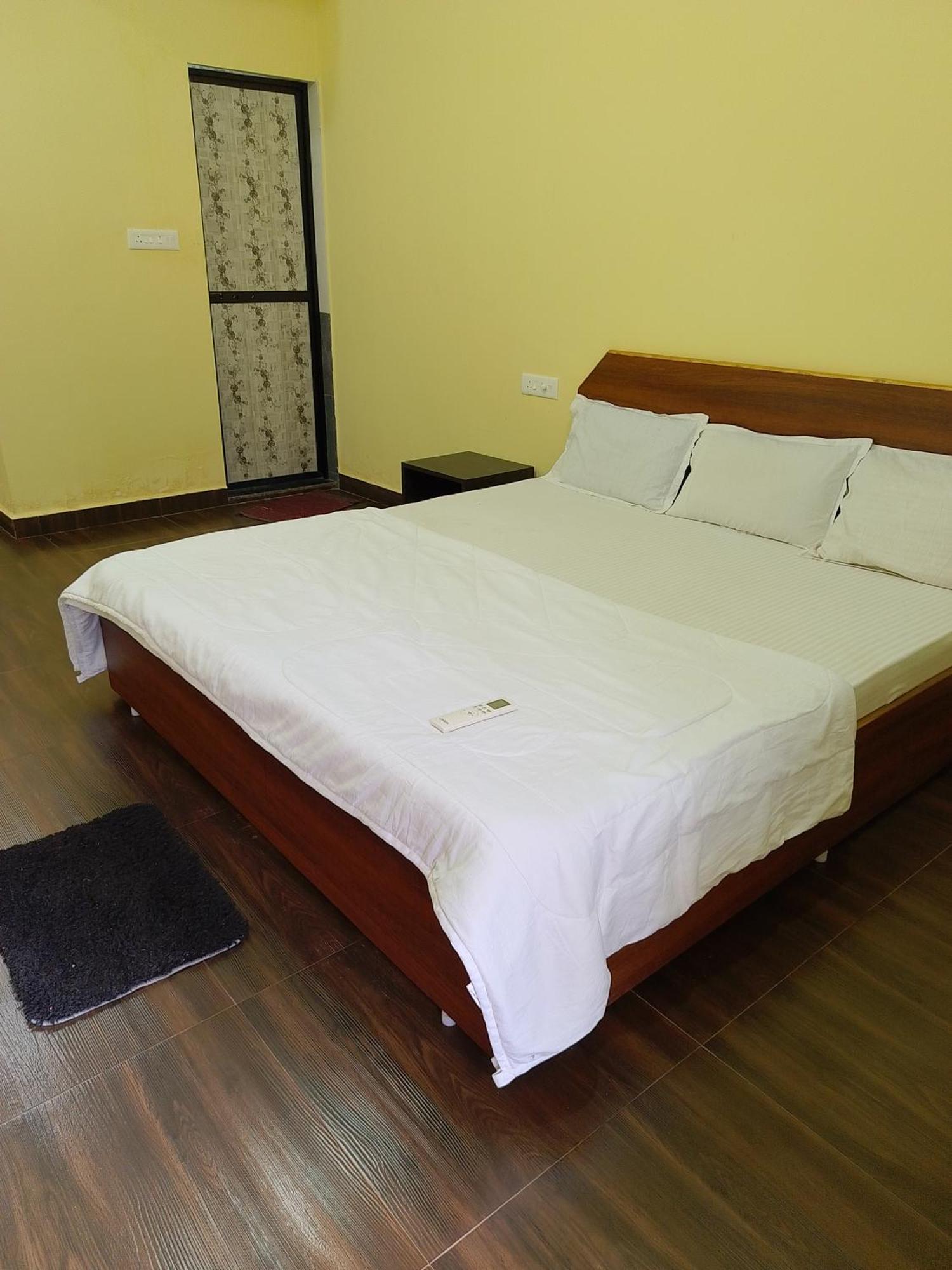 One Love Guest House Morjim Exteriér fotografie