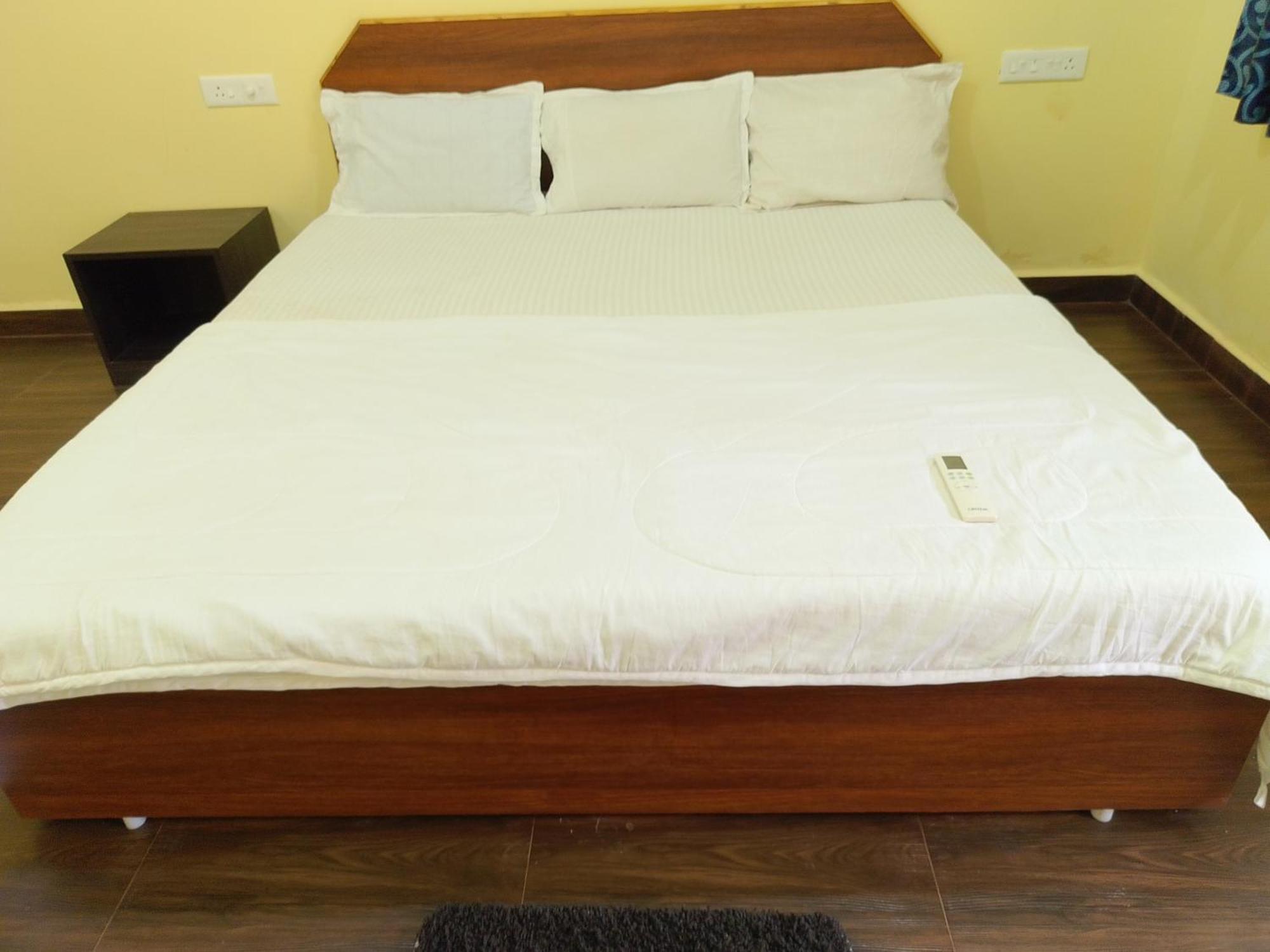 One Love Guest House Morjim Exteriér fotografie