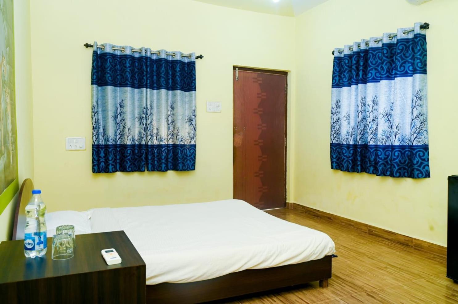 One Love Guest House Morjim Exteriér fotografie